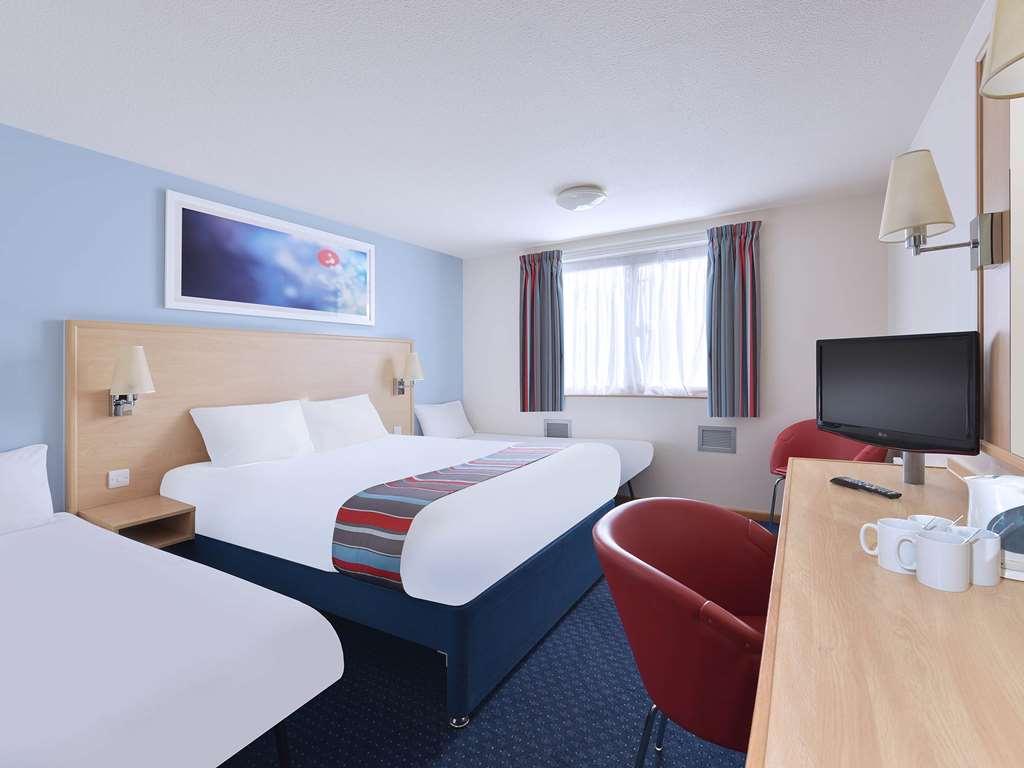Travelodge Liverpool Docks Rum bild