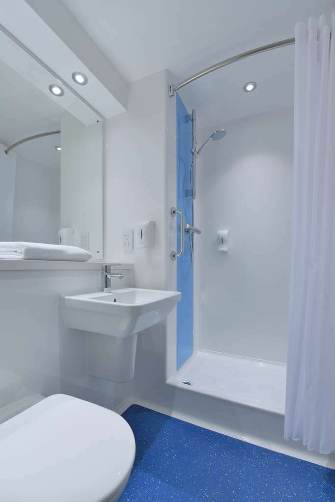 Travelodge Liverpool Docks Rum bild
